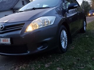 2010 Toyota Auris I Рестайлинг, серый, 740000 рублей, вид 2
