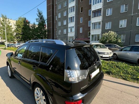2010 Mitsubishi Outlander II Рестайлинг, чёрный, 1270000 рублей - вид 5
