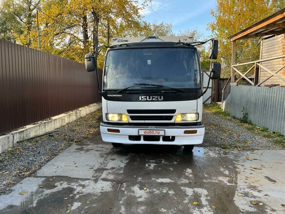 2001 Isuzu Forward (F-Series), белый, 3500000 рублей - вид 8