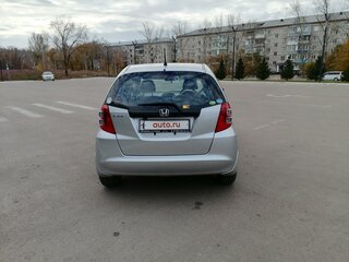 2010 Honda Fit II, серебристый, 999000 рублей, вид 5