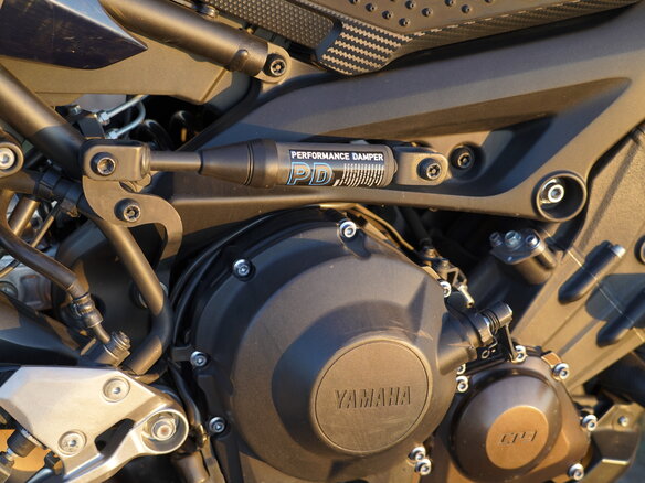 2015 Yamaha MT-09 Tracer (FJ-09), синий, 850000 рублей - вид 6