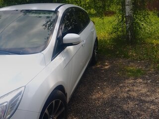 2012 Ford Focus III, белый, 880000 рублей, вид 3