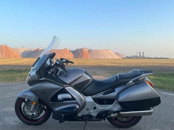 2003 Honda ST 1300, серебристый, 430000 рублей