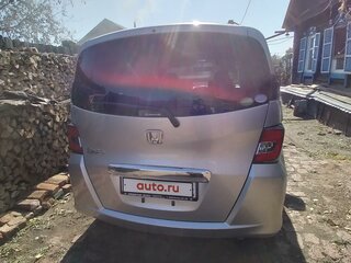 2015 Honda Freed Spike I Рестайлинг 2, серебристый, 1350000 рублей, вид 3