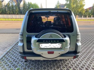 2007 Mitsubishi Pajero IV, серебристый, 1450000 рублей, вид 4