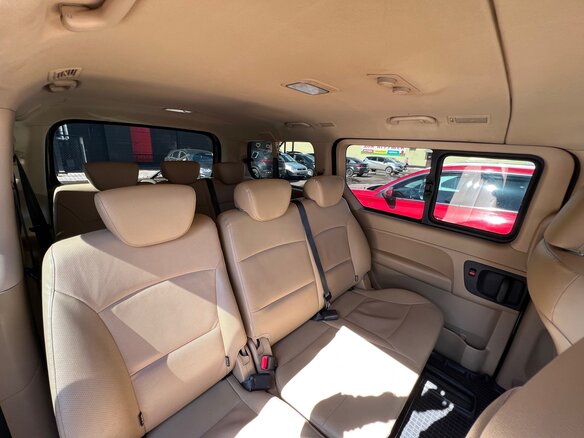 2021 Hyundai H-1 II Рестайлинг 2, чёрный, 4400000 рублей - вид 4