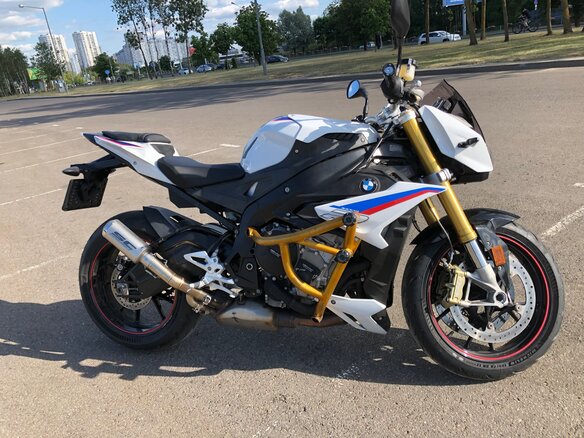 2018 BMW S 1000 R, белый, 1150000 рублей - вид 4