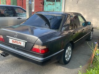 1995 Mercedes-Benz E-Класс 300 I (W124), серый, 300000 рублей, вид 5