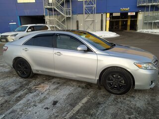2009 Toyota Camry VI (XV40) Рестайлинг, серебристый, 1200000 рублей, вид 4