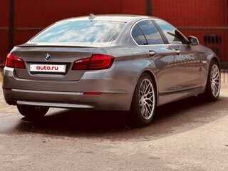 2010 BMW 5 серии 523i VI (F10/F11/F07), серый, 1350000 рублей, вид 3