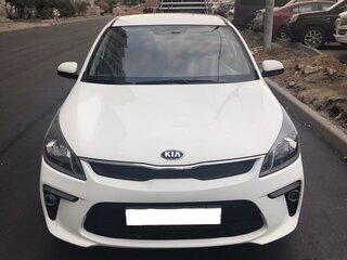 2018 Kia Rio IV, белый, 1300000 рублей, вид 1