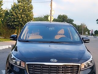 2020 Kia Carnival III, чёрный, 3470000 рублей, вид 3