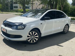 2013 Volkswagen Polo V, белый, 1150000 рублей, вид 2