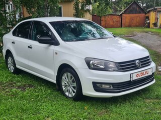 2017 Volkswagen Polo V Рестайлинг, белый, 1290000 рублей, вид 2
