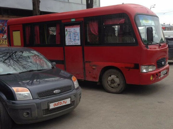2007 Hyundai County, красный - вид 2