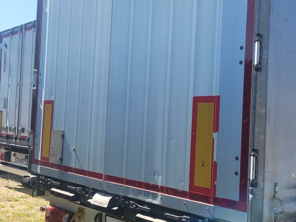 2017 Schmitz Cargobull SCB, серый, 2500000 рублей - вид 2