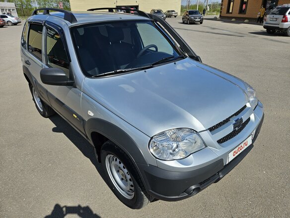 2016 Chevrolet Niva I Рестайлинг, серебристый, 755000 рублей - вид 8