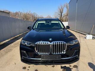 2022 BMW X7 40i I (G07), чёрный, 9097000 рублей, вид 2