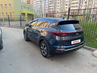 2020 Kia Sportage IV Рестайлинг, синий, 1799000 рублей, вид 4