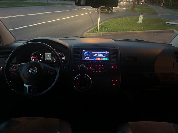 2011 Volkswagen Multivan T5 Рестайлинг, чёрный - вид 6
