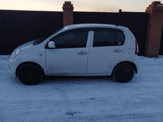 2016 Toyota Passo II (C30), белый, 850000 рублей, вид 4