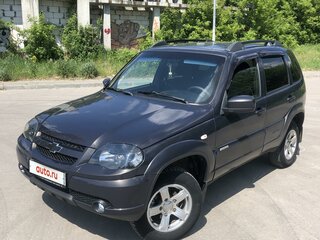 2017 Chevrolet Niva I Рестайлинг, зелёный, 660000 рублей, вид 1