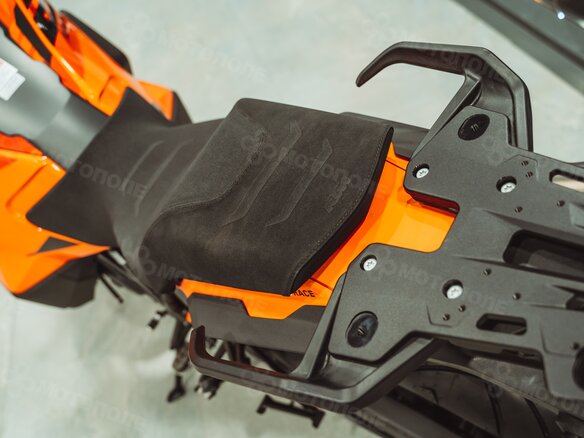 2024 KTM 1290 Super Adventure S, оранжевый - вид 18