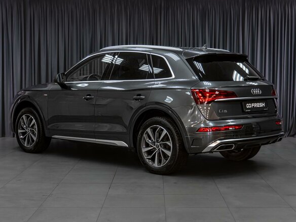 2021 Audi Q5 45 TFSI II (FY) Рестайлинг, серый, 4959000 рублей - вид 1