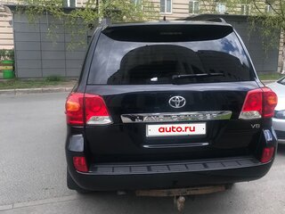2014 Toyota Land Cruiser 200 Series Рестайлинг 1, чёрный, 3750000 рублей, вид 3