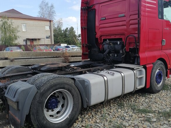 2001 MAN TGX, красный, 3000000 рублей - вид 1