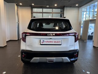 2025 Kia Seltos I Рестайлинг, белый, 2735000 рублей, вид 4