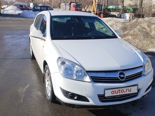 2012 Opel Astra H Рестайлинг, белый, 530000 рублей, вид 4