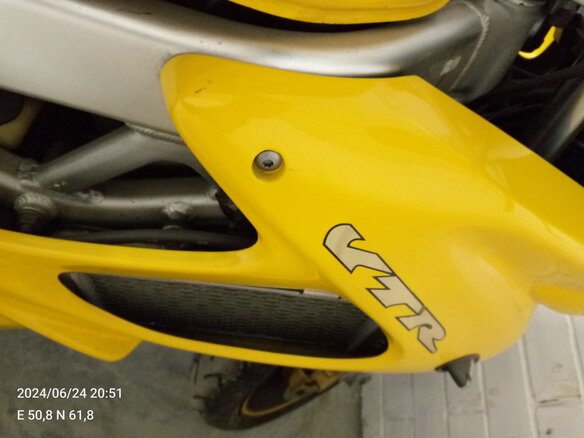 2000 Honda VTR 1000, жёлтый, 275000 рублей - вид 17