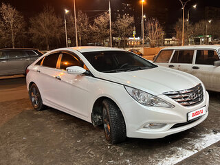 2010 Hyundai Sonata VI (YF), белый, 1200000 рублей, вид 2