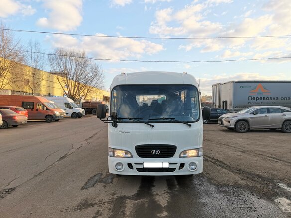 2010 Hyundai County, белый - вид 1