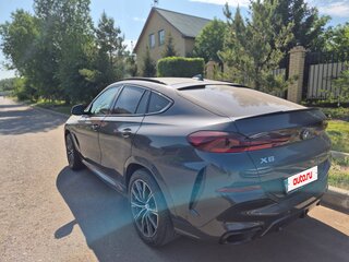 2021 BMW X6 40i III (G06), серый, 6999999 рублей, вид 3
