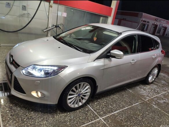 2011 Ford Focus III, серебристый, 780000 рублей