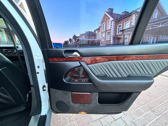 1995 Mercedes-Benz S-Класс 600 Long III (W140) Рестайлинг, белый, 5500000 рублей - вид 21