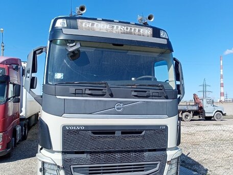 2015 Volvo FH, серый, 7250000 рублей, вид 2