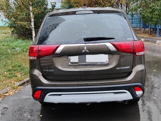 2019 Mitsubishi Outlander III Рестайлинг 3, коричневый, 2200000 рублей, вид 3
