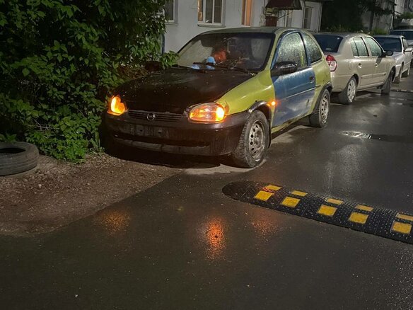 1999 Opel Corsa B, жёлтый, 45000 рублей - вид 5