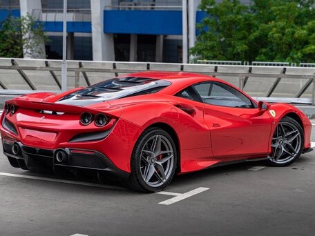 2023 Ferrari F8 Tributo, красный, 34990000 рублей, вид 5