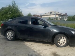 2010 Chevrolet Cruze I, чёрный, 600000 рублей, вид 4