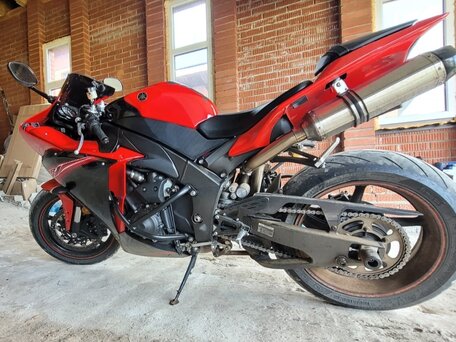 2013 Yamaha YZF-R1, чёрный, 1600000 рублей, вид 2