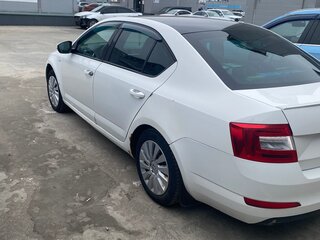 2015 Skoda Octavia III (A7), белый, 800000 рублей, вид 2