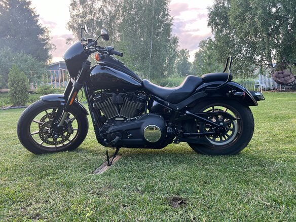 2020 Harley-Davidson Low Rider, чёрный, 1500000 рублей - вид 1