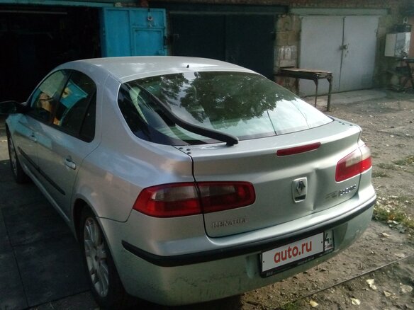 2001 Renault Laguna II, серебристый - вид 2