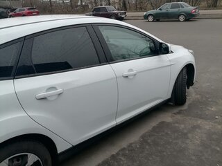 2017 Ford Focus III Рестайлинг, белый, 950000 рублей, вид 4