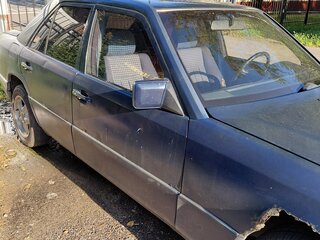 1991 Mercedes-Benz W124 230 5-speed, синий, 100000 рублей, вид 4