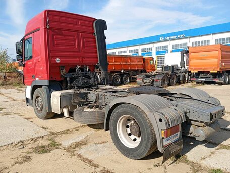 2017 Mercedes-Benz Actros, красный, 2790000 рублей, вид 4